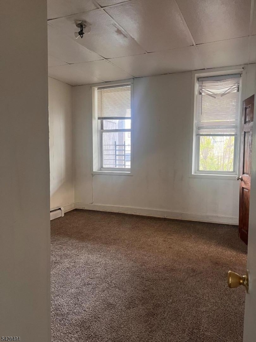 190 Heckel St 2 Property Photo 5