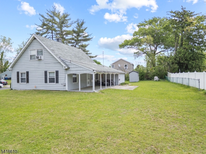 2 Budhollow Ln Property Photo 9