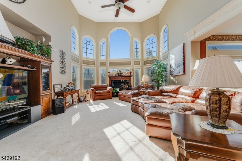 3 Kentview Ct Property Photo 5