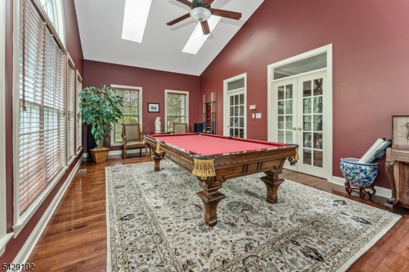 3 Kentview Ct Property Photo 8