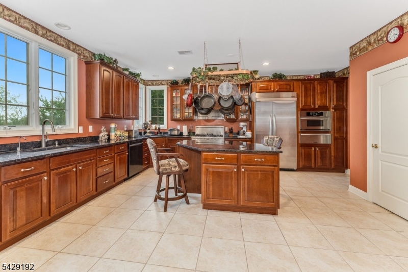 3 Kentview Ct Property Photo 12