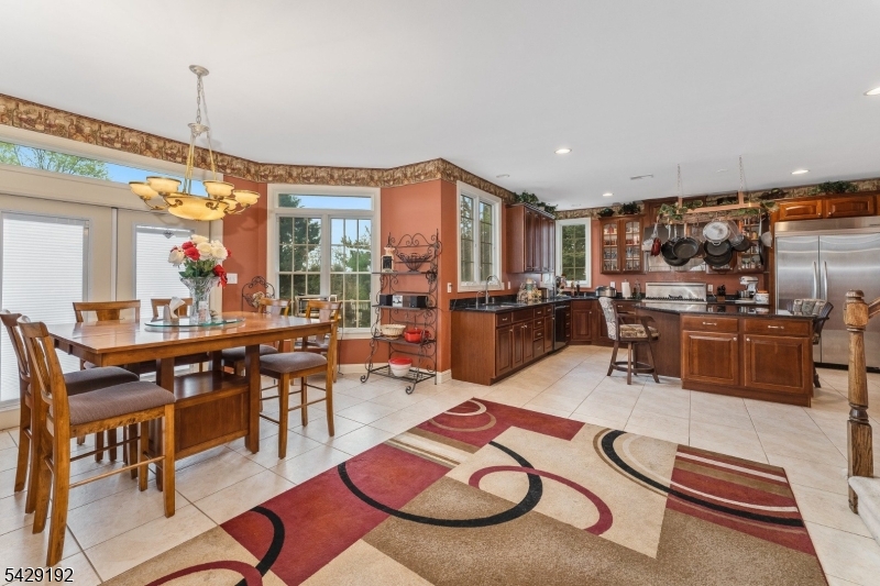 3 Kentview Ct Property Photo 14