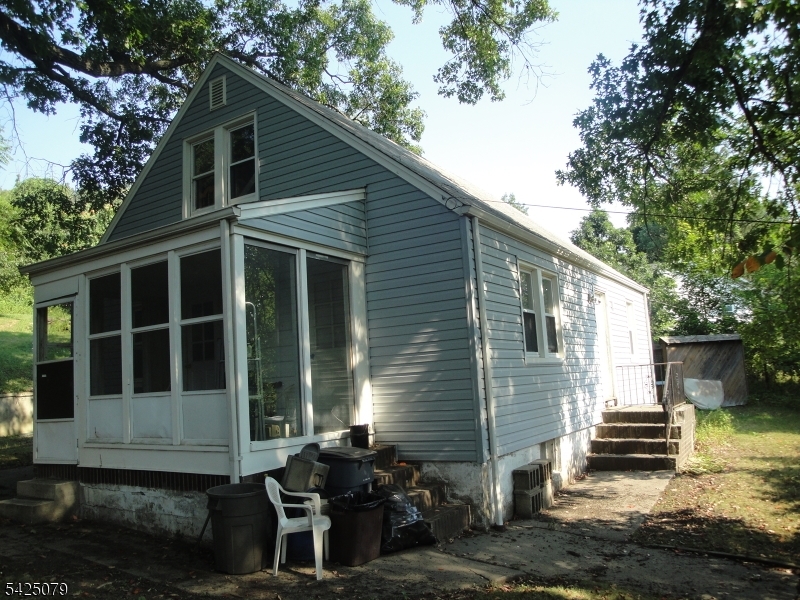 290 Central Ave Property Photo 1
