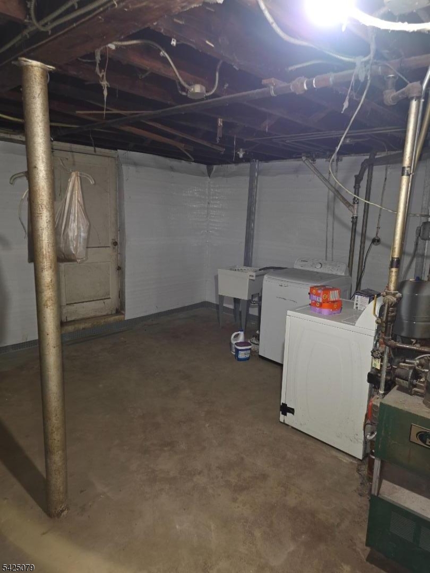 290 Central Ave Property Photo 21