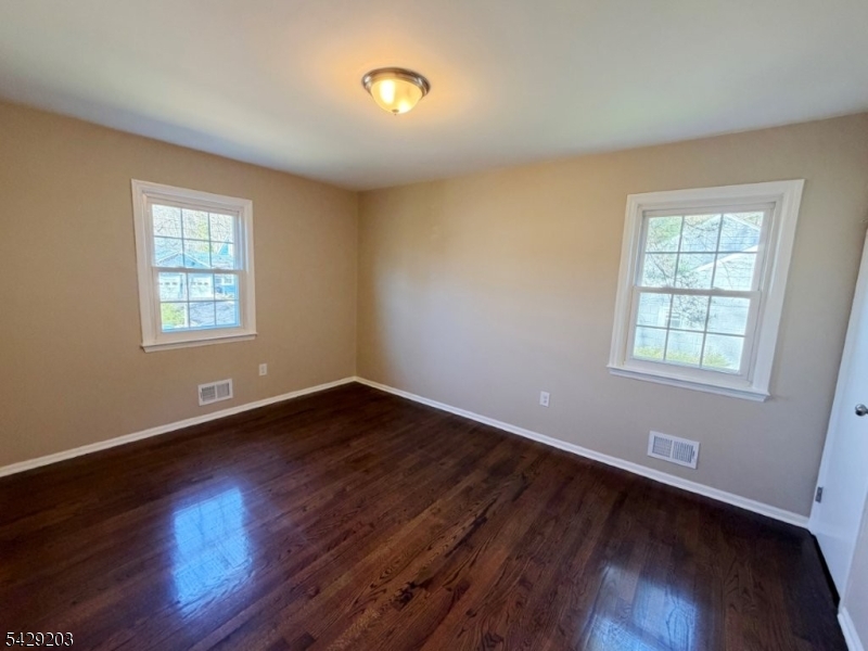 177 Victor St Property Photo 6