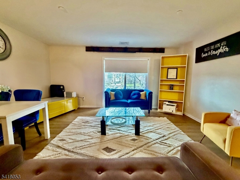 51 Smith St Property Photo 6
