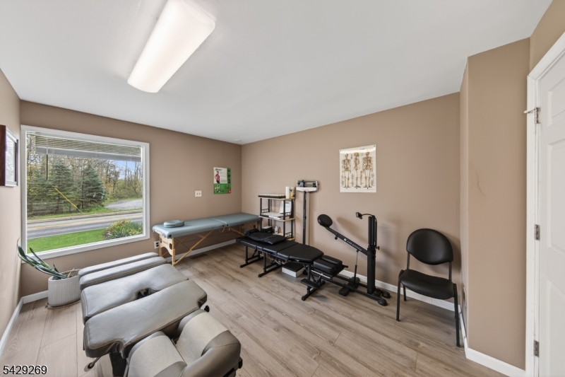 187 Breakneck Rd Property Photo 12