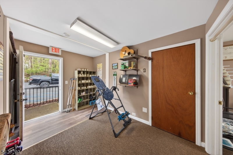 187 Breakneck Rd Property Photo 14
