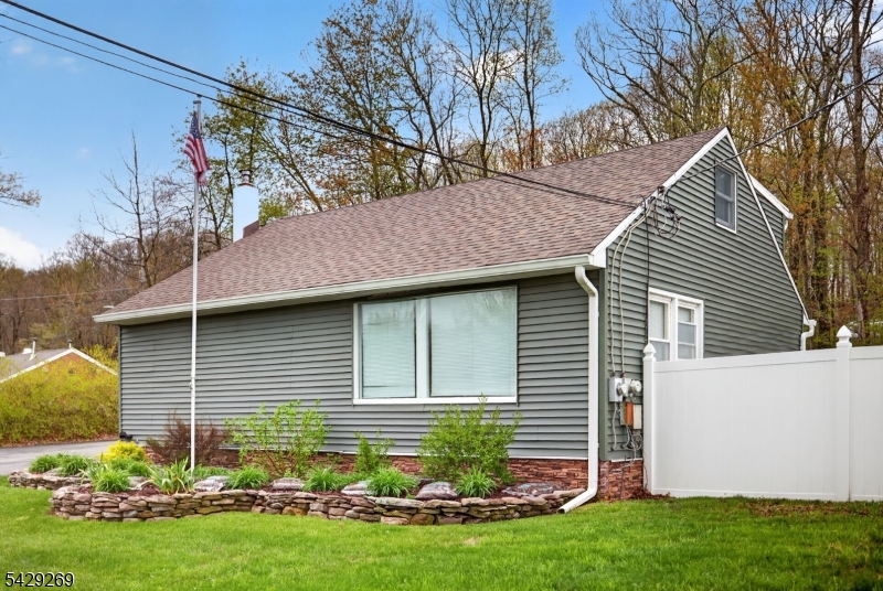 187 Breakneck Rd Property Photo 31