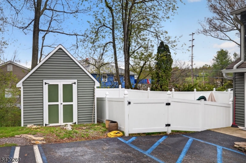 187 Breakneck Rd Property Photo 36