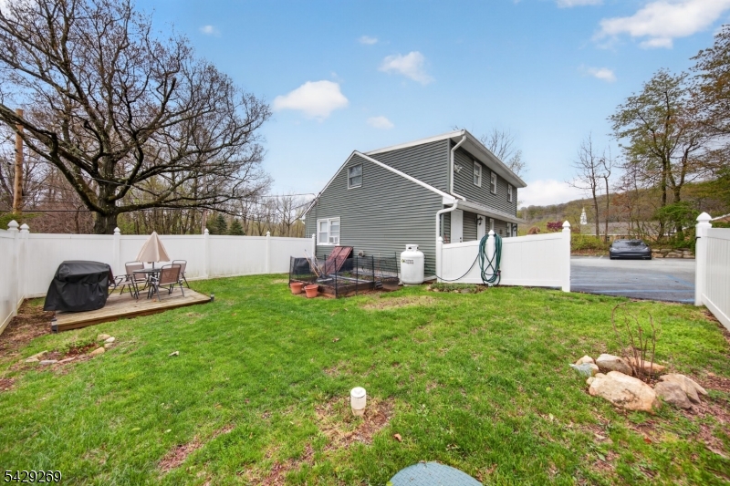 187 Breakneck Rd Property Photo 37