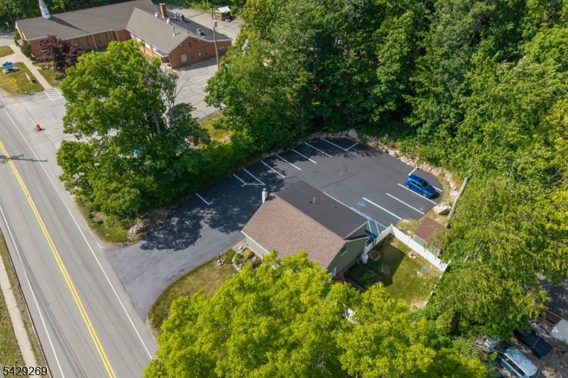 187 Breakneck Rd Property Photo 46