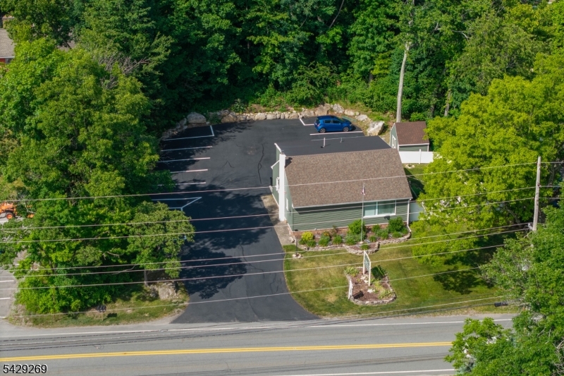 187 Breakneck Rd Property Photo 49