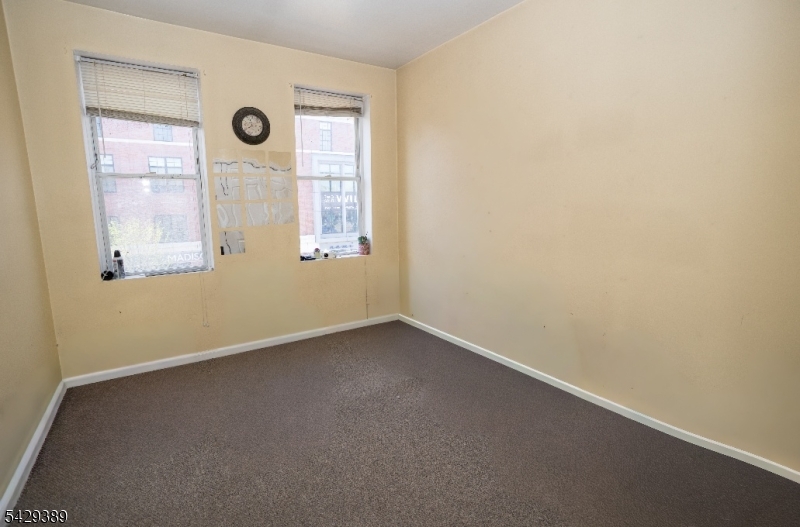 381 Bloomfield Ave Property Photo 14