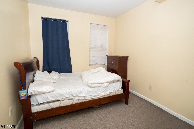 381 Bloomfield Ave Property Photo 17