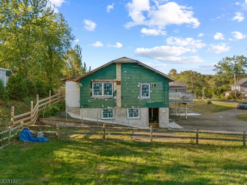 River Rd Property Photo 3