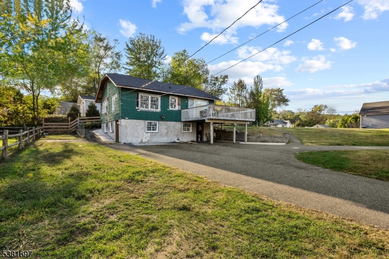 River Rd Property Photo 6