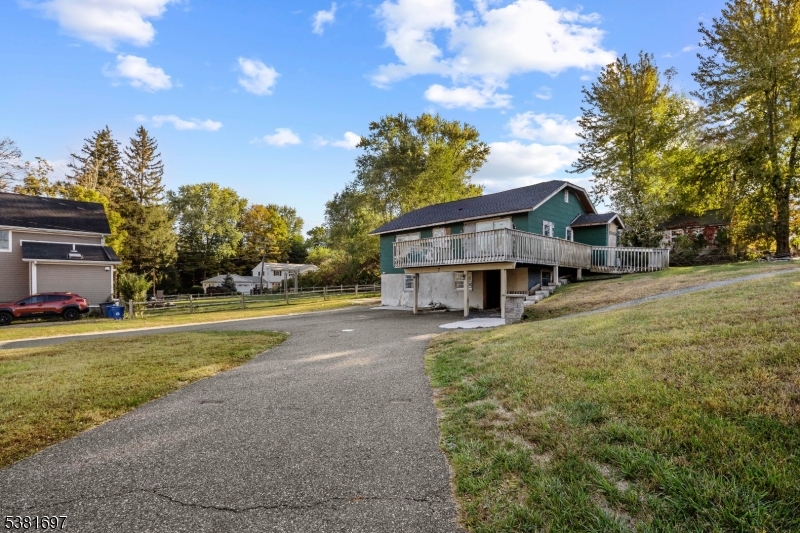 River Rd Property Photo 8