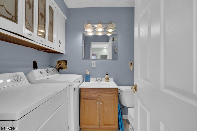 17 E Church St Property Photo 15