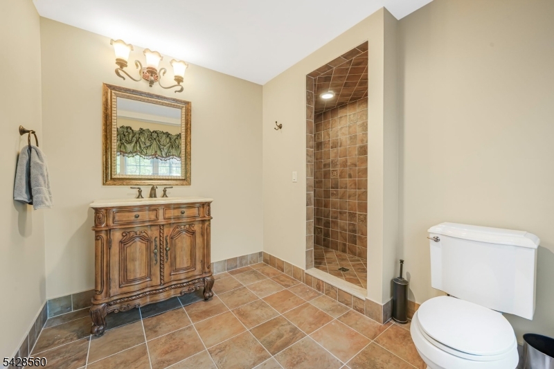 9 Pennbrook Ct Property Photo 37