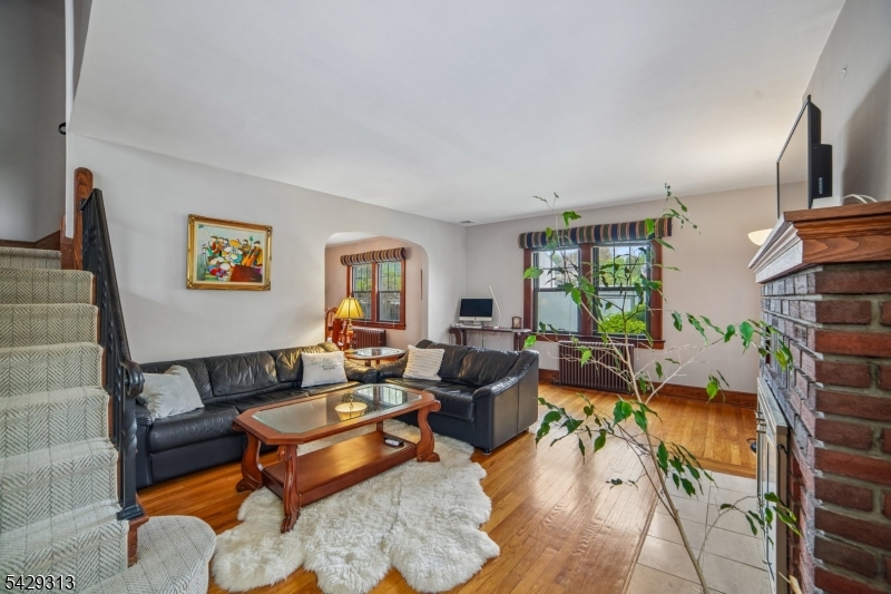 8 Brookside Pl Property Photo 6