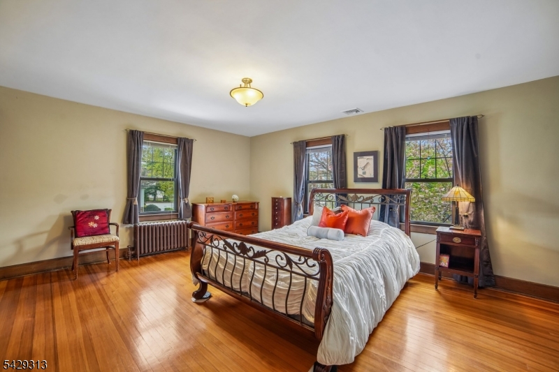 8 Brookside Pl Property Photo 17