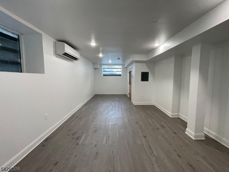 103 Bayard St Property Photo 10
