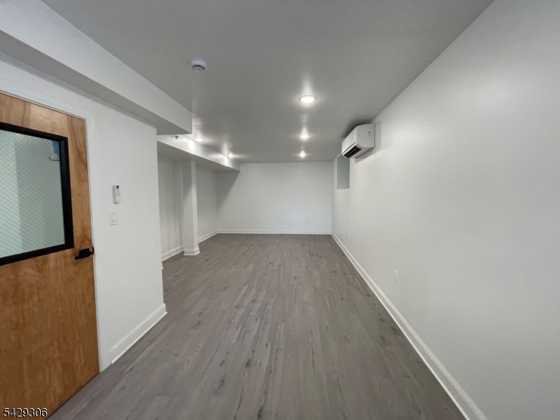 103 Bayard St Property Photo 11