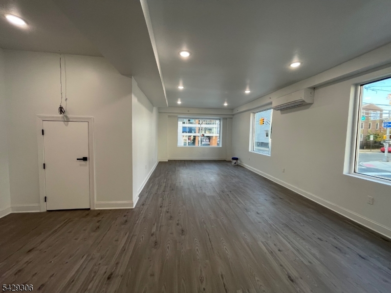 103 Bayard St Property Photo 15
