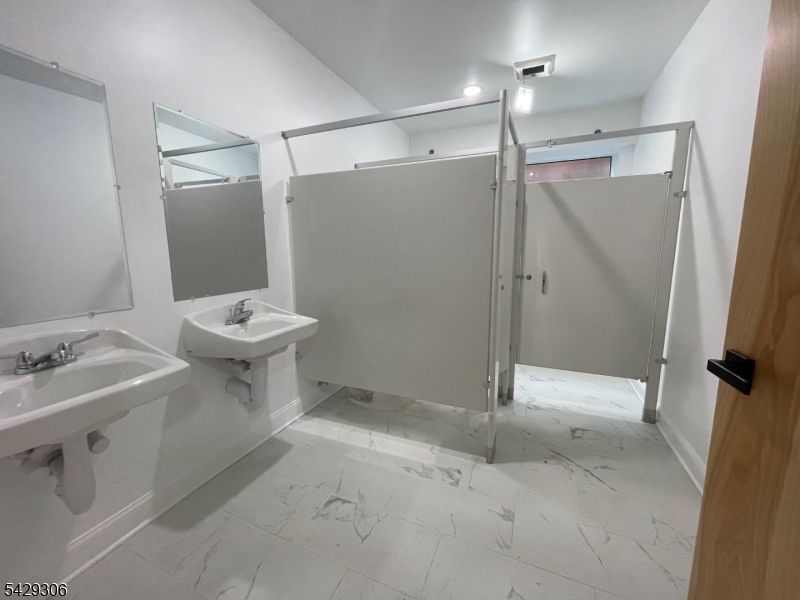 103 Bayard St Property Photo 22