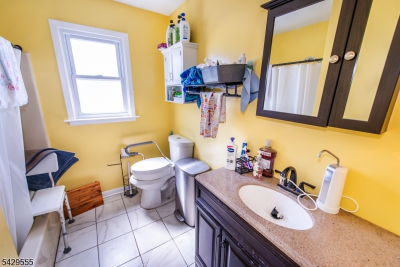 128 Highland Blvd Property Photo 12