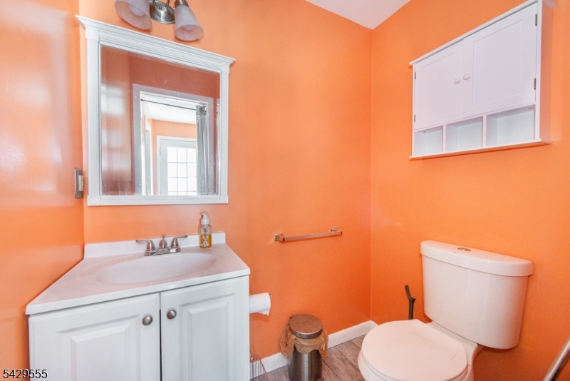 128 Highland Blvd Property Photo 13