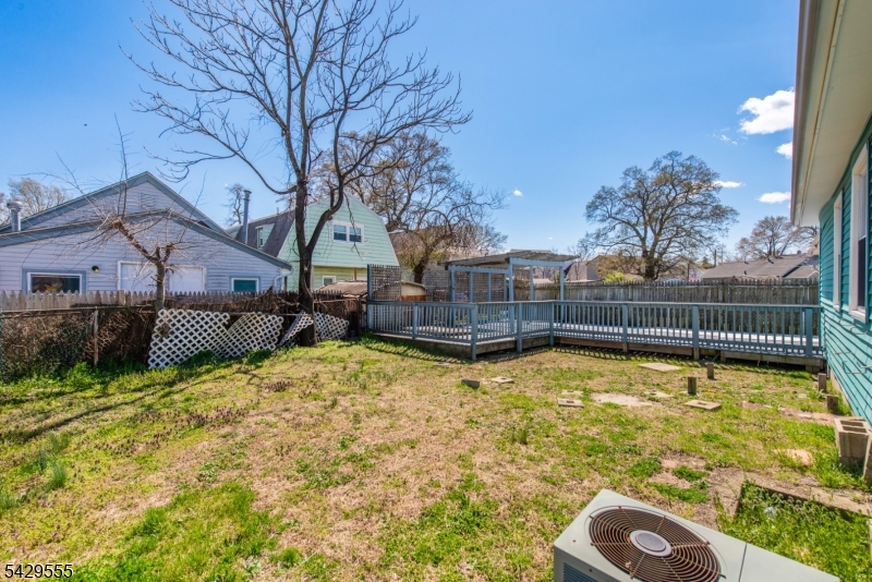 128 Highland Blvd Property Photo 21