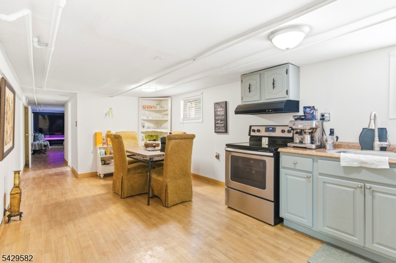 752 Market St Property Photo 12