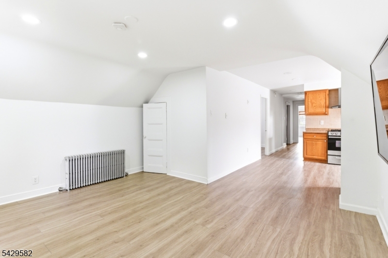 752 Market St Property Photo 18