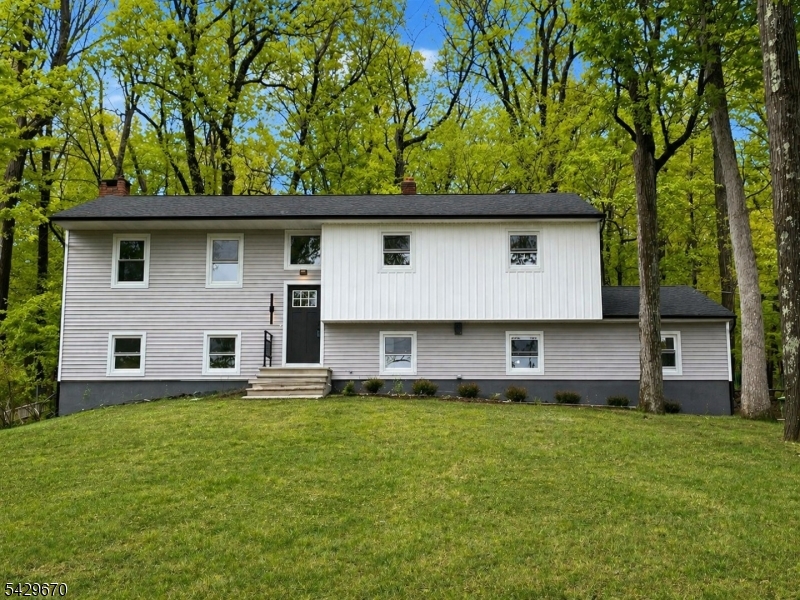 962 Brown Rd Property Photo 1