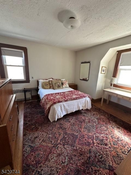1075 Thomas St Property Photo 13