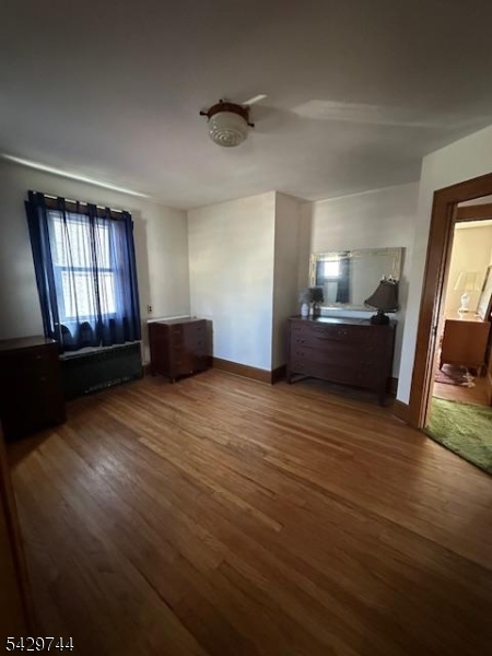 1075 Thomas St Property Photo 14