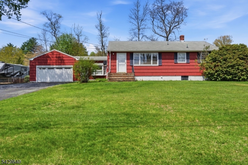 49 Heather Hills Dr Property Photo 1