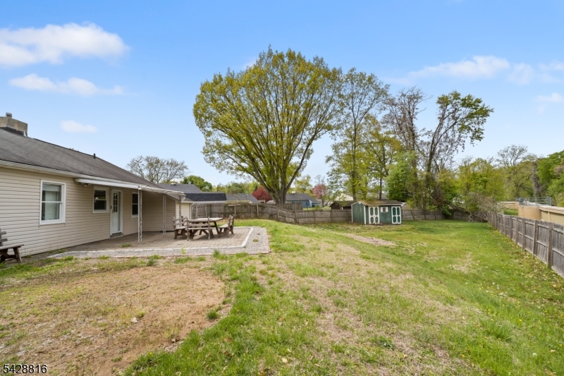 49 Louis Ave Property Photo 14
