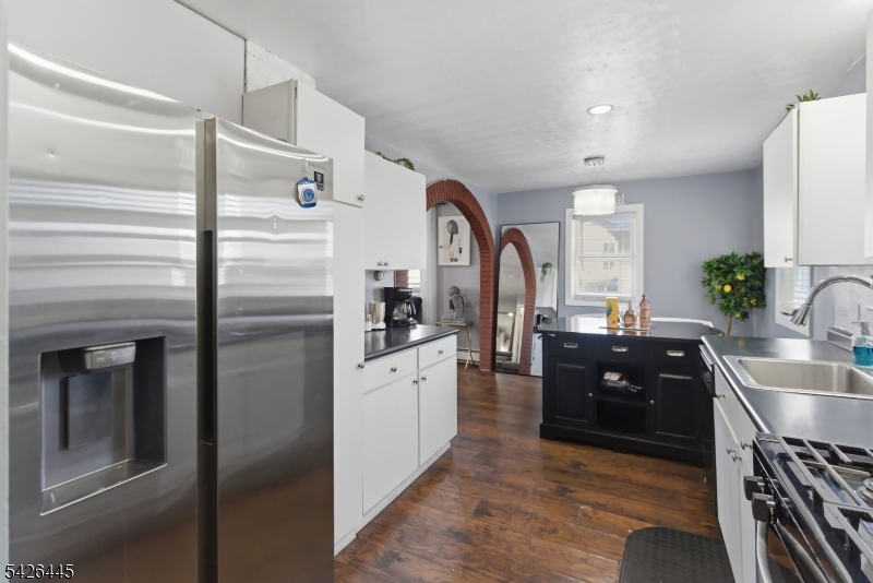43 Bank St Property Photo 9