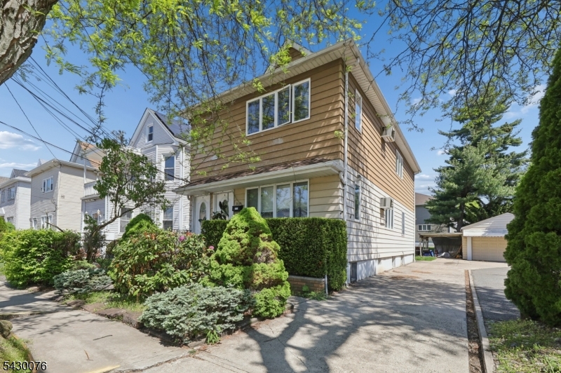 360 Rutherford Blvd Property Photo 1