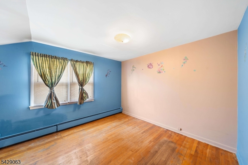 466 Delavan Ave Property Photo 16