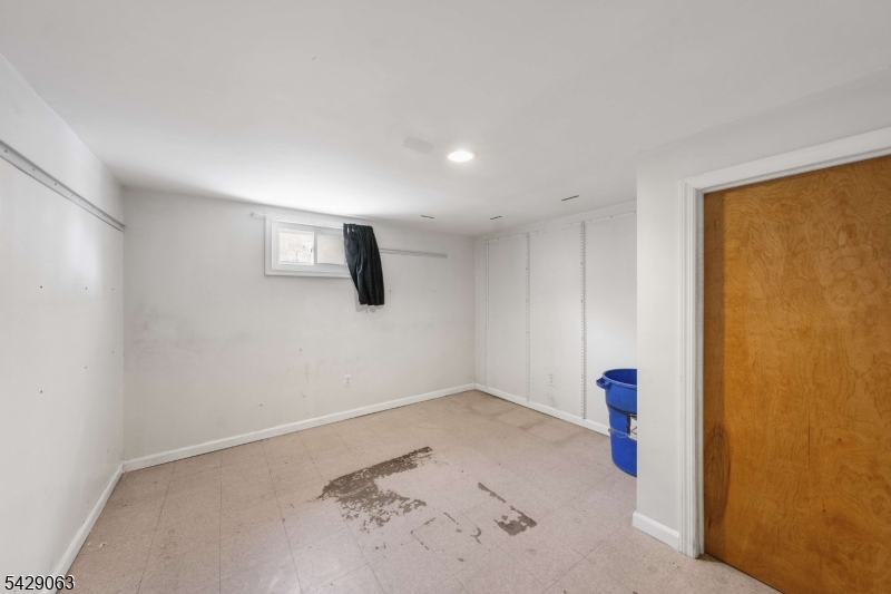 466 Delavan Ave Property Photo 19