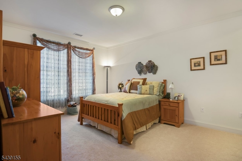 6102 Veterans Dr 102 Property Photo 13