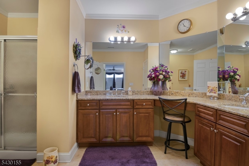 6102 Veterans Dr 102 Property Photo 17