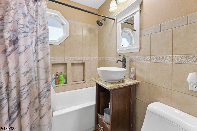 67 South Pkwy Property Photo 19
