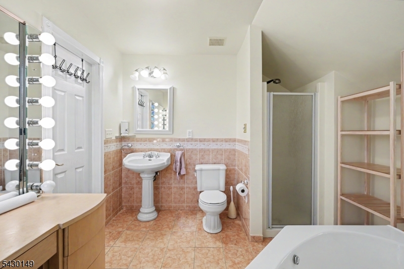 325 Matchaponix Rd Property Photo 18