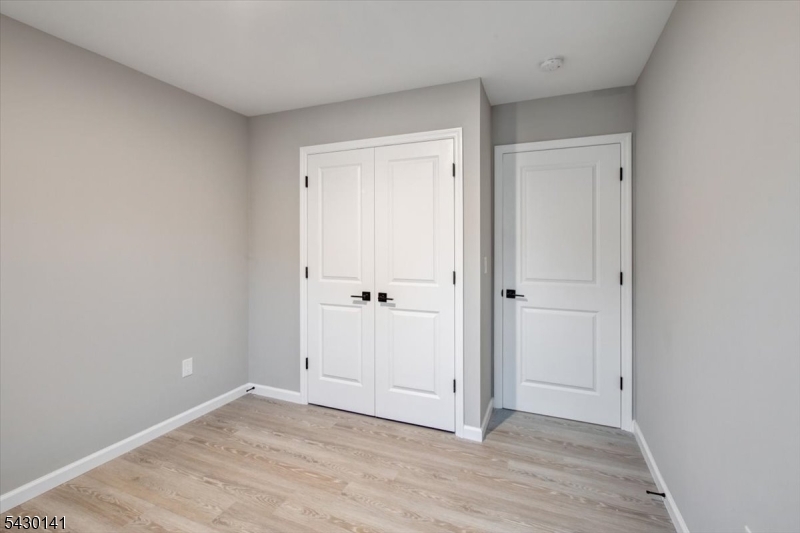 54 Holland St Property Photo 15