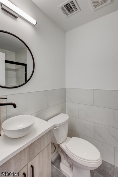 54 Holland St Property Photo 24